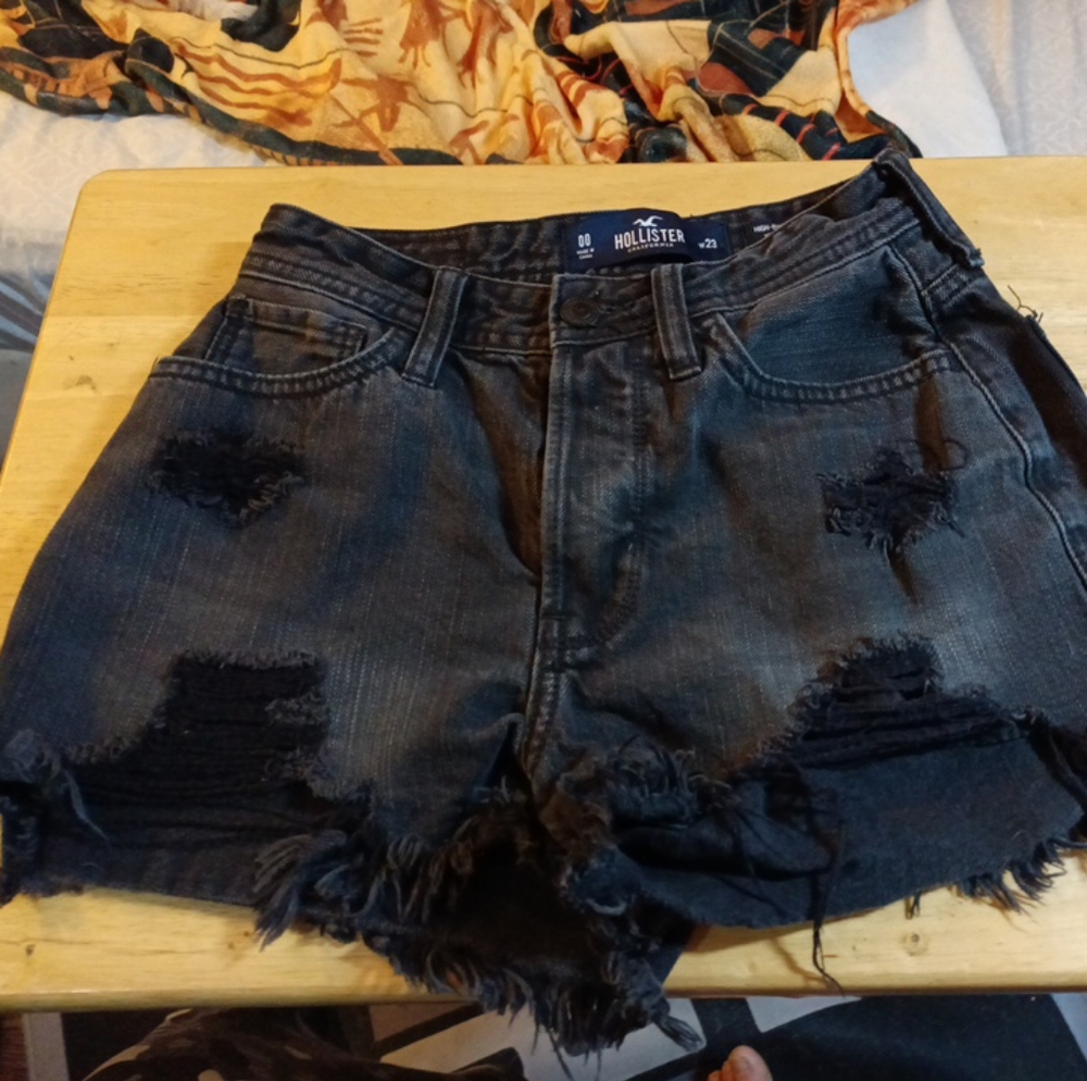 Hollister w23 High-Rise Mom Shorts 3" 100% cotton jeans shorts